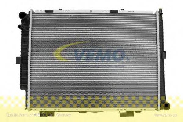 VEMO V30601286 Радіатор, охолодження двигуна